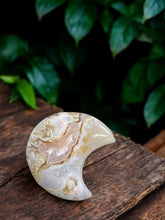 Flower Agate Moon