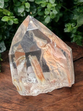 Amphibole Quartz Point