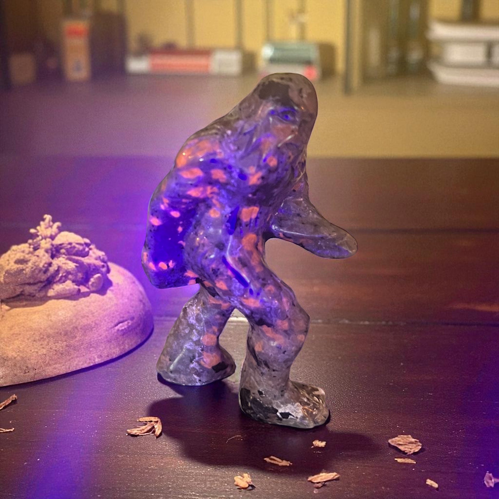 Yooperlite UV Fluorescent Bigfoot