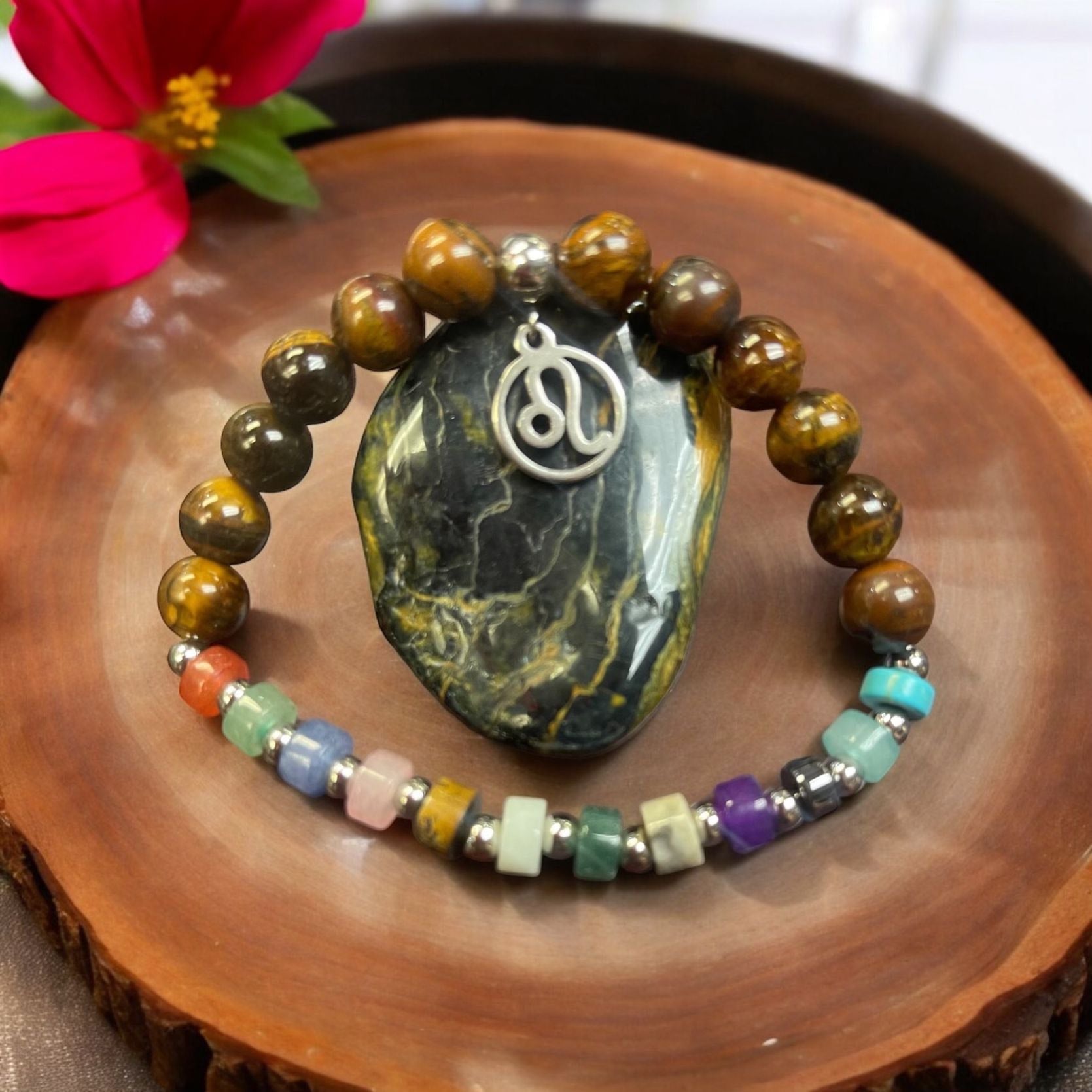 Leo Bracelet with Crystal Set